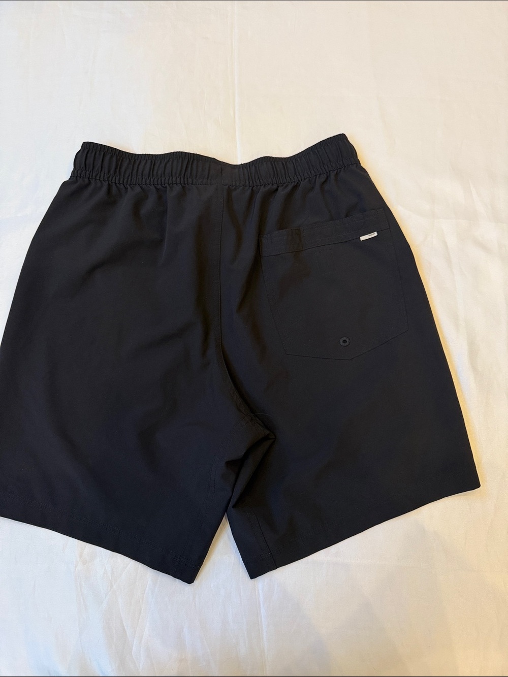 Vuori Black Men’s shorts XS with White Drawstring - Picture 5 of 8